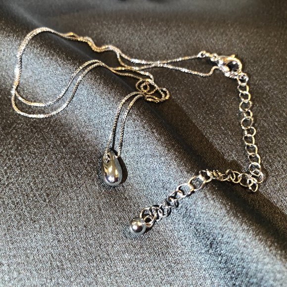 Hudson Bay - Tear Drops Set. - Picture 1 of 5